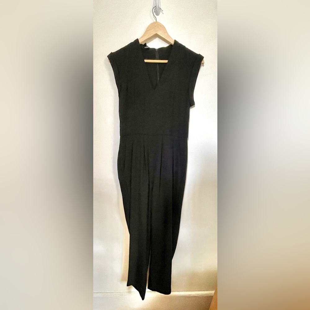 Mango Suit Elegant V-neck Black Jumpsuit xxs